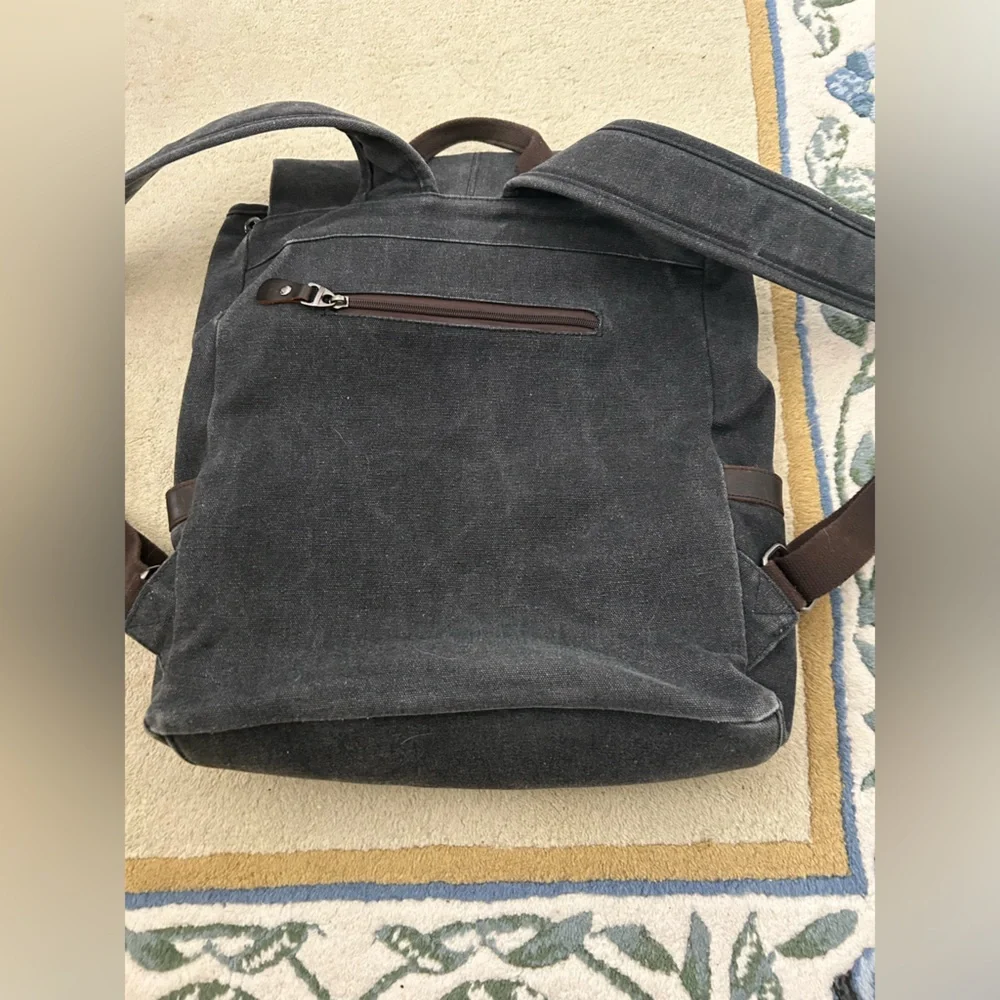 Steampunk/Retro/Vintage Inspired Classic Minimalist Inspired Grey/Black Backpack